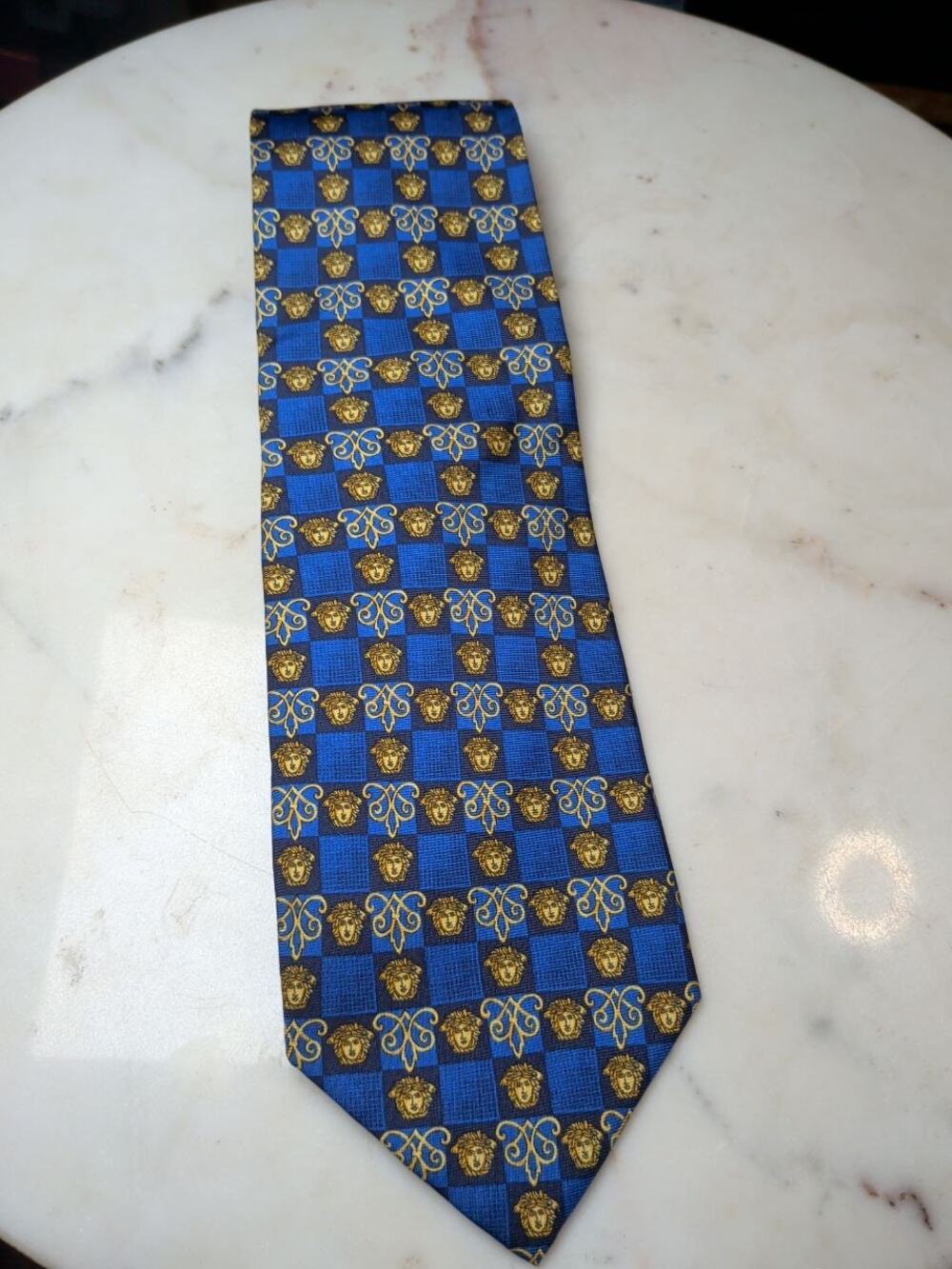 VTG Gianni Versace Medusa 100% Silk Tie Blue Gold Checkerboard